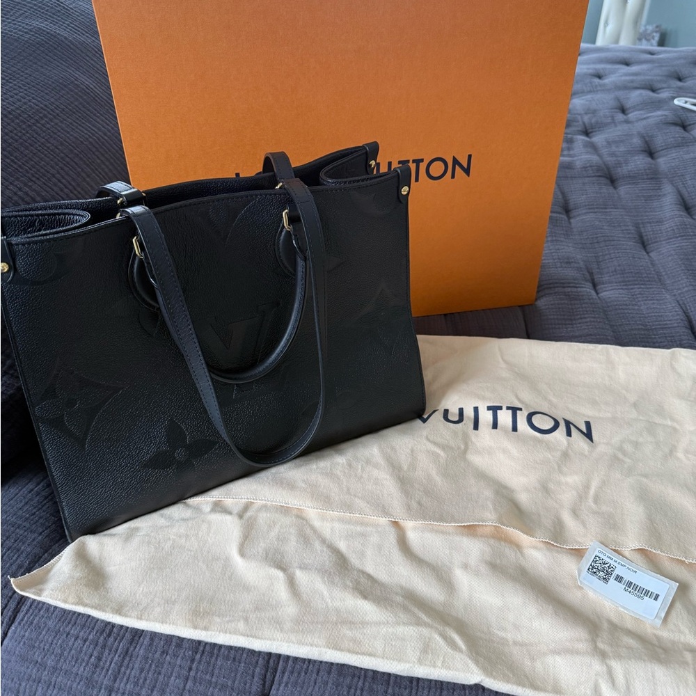 Louis Vuitton Black Monogram Onthego Tote Bag